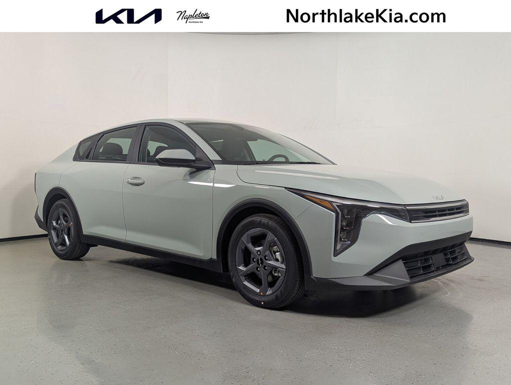 New 2026 Kia K4 LXS