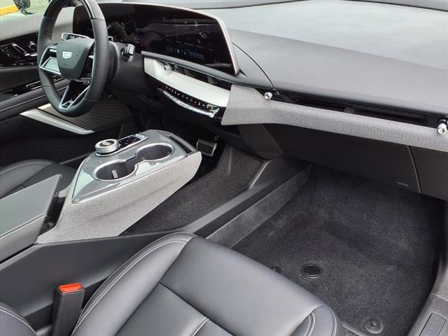 2027 Cadillac OPTIQ SPORT 照片 8