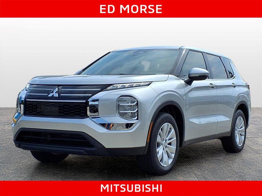 New 2026 Mitsubishi Outlander ES