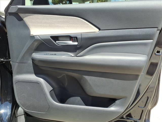 صورة 10 لـ 2024 Toyota GRAND HIGHLANDER LIMITED