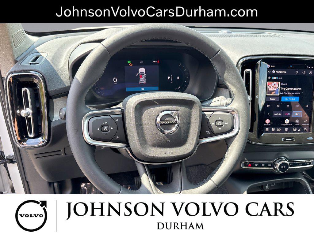 2026 Volvo XC40 PLUS, B5 AWD GAS (MILD HYBRID), DARK — миниатюра 11