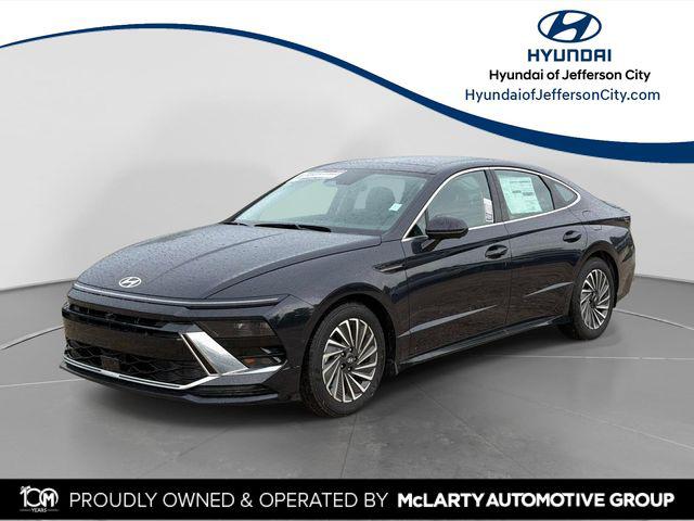 New 2026 Hyundai SONATA Hybrid Limited