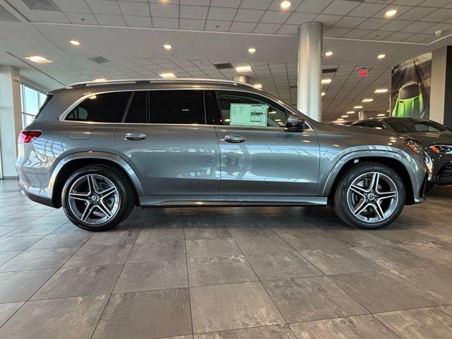 MERCEDES-BENZ GLS - 2