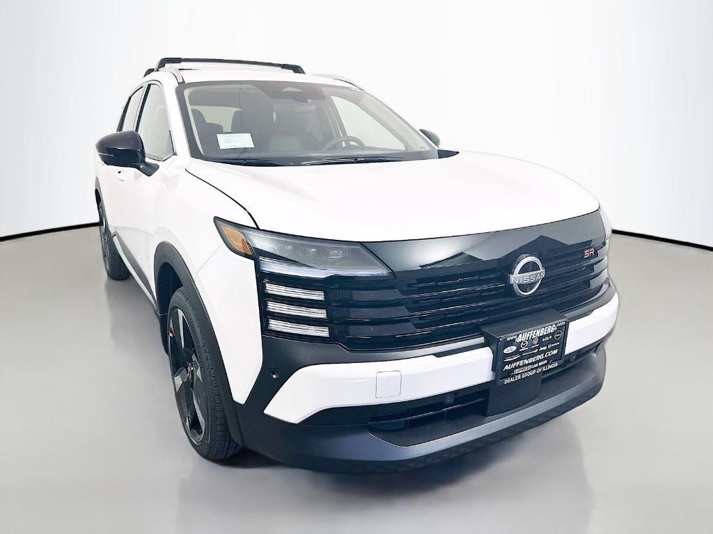 New 2026 Nissan Kicks SR