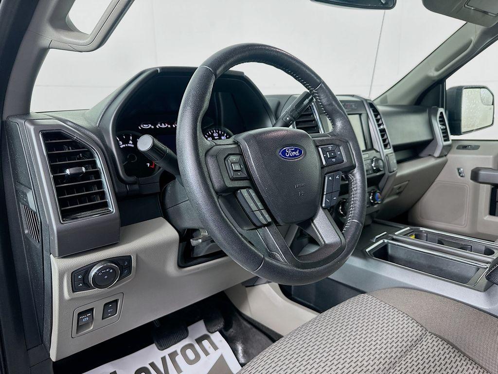 FORD F-150 XLT - 9