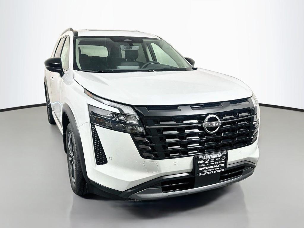New 2026 Nissan Pathfinder Platinum