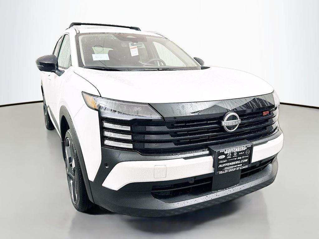 New 2026 Nissan Kicks SR