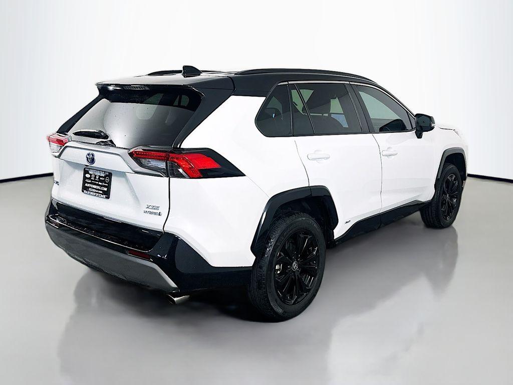 TOYOTA RAV4 - 7