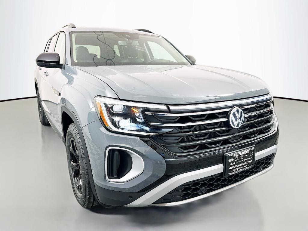 New 2026 Volkswagen Atlas 2.0T Peak Edition