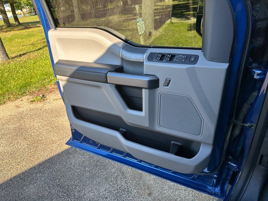 2022 FORD F-450 XL thumbnail 28