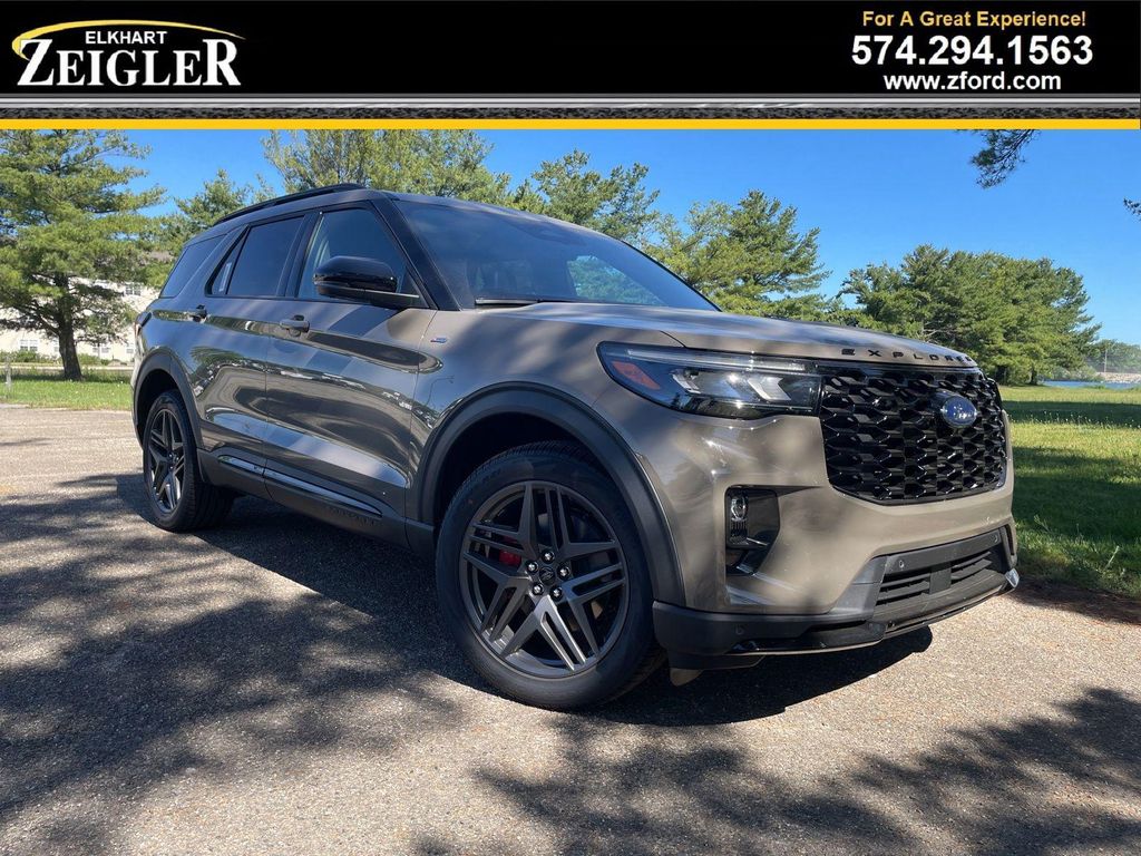 New 2026 Ford Explorer ST-Line