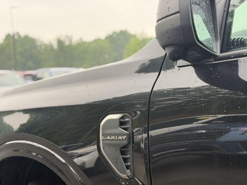 2026 FORD RANGER LARIAT — миниатюра 17
