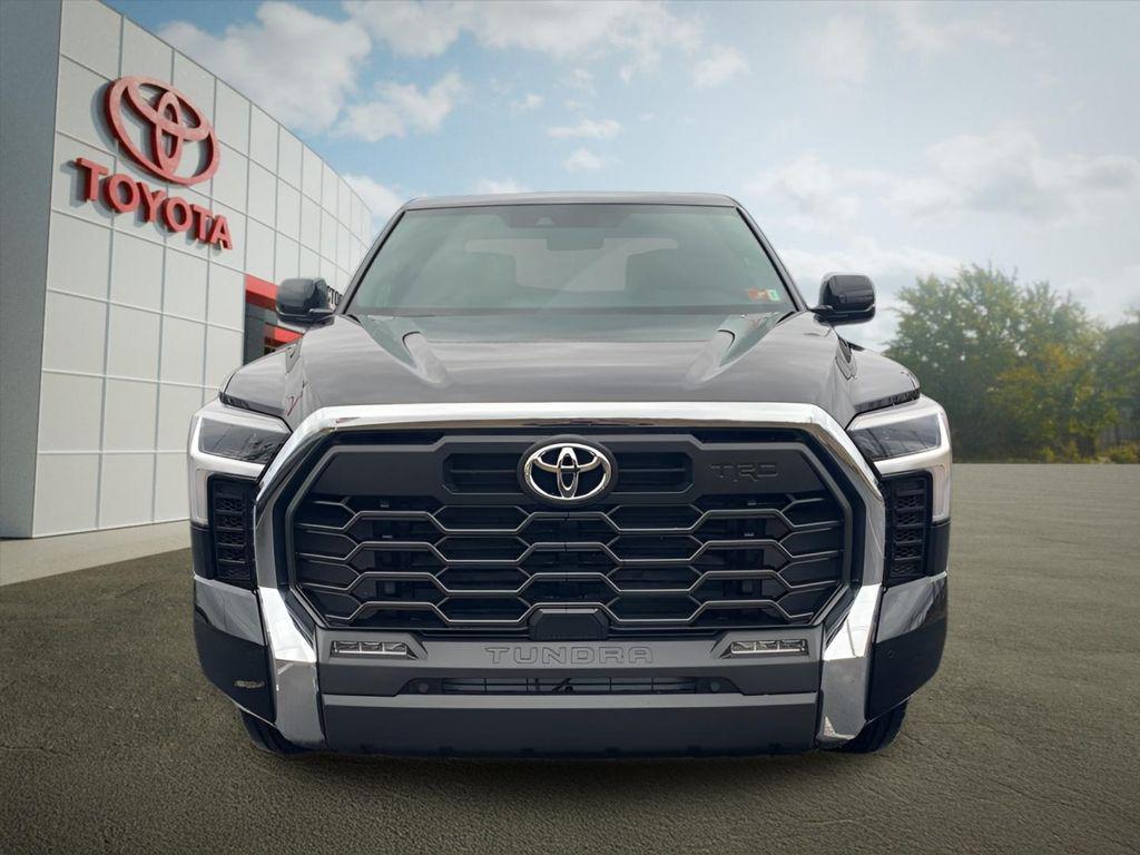 TOYOTA TUNDRA - 8