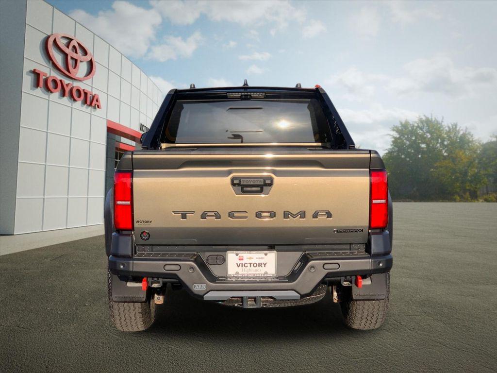 TOYOTA TACOMA - 4
