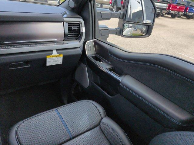 2026 FORD F-250 PLATINUM — миниатюра 17