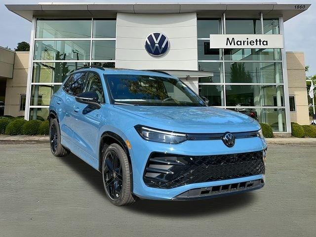 New 2026 Volkswagen Tiguan 2.0T SE R-Line Black