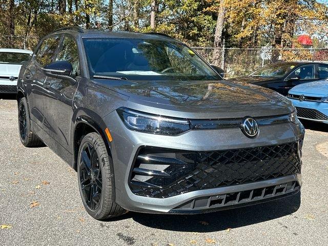 New 2026 Volkswagen Tiguan 2.0T SE R-Line Black
