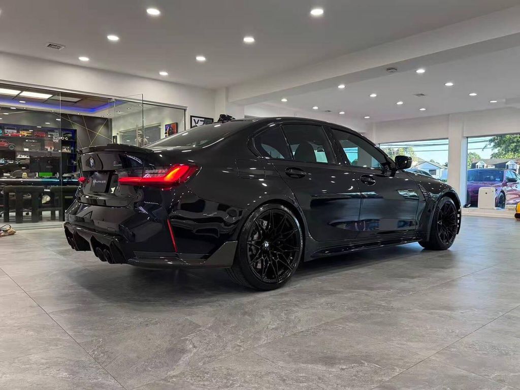 صورة 6 لـ 2022 BMW M3 COMPETITION XDRIVE