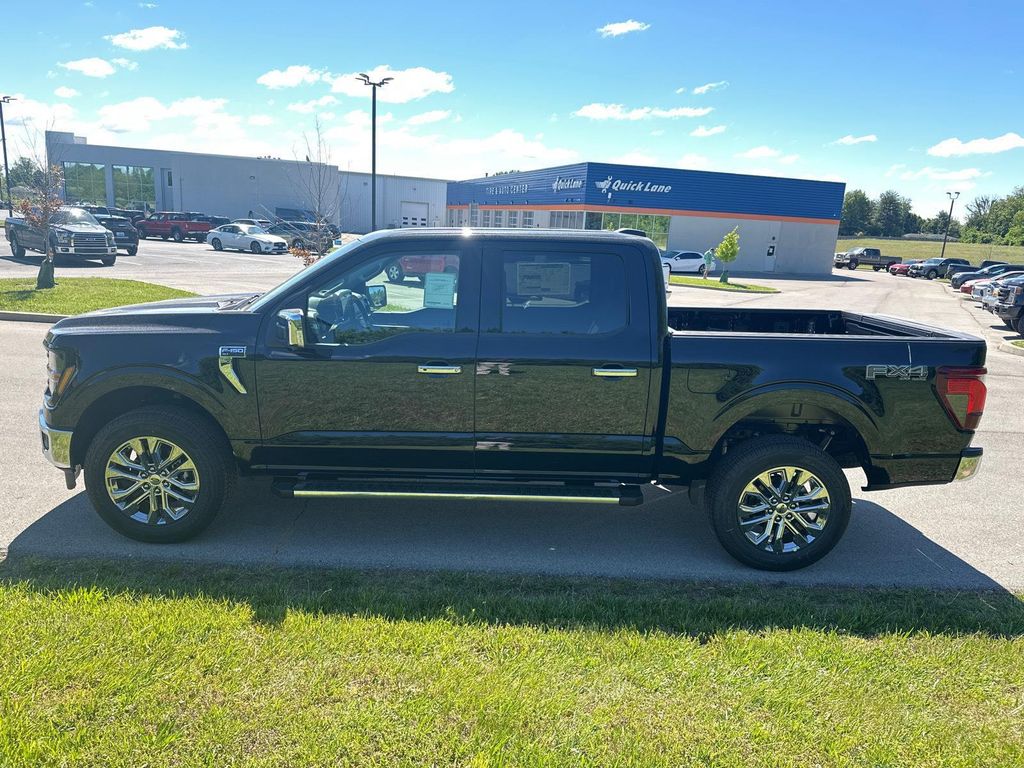FORD F-150 XLT - 4