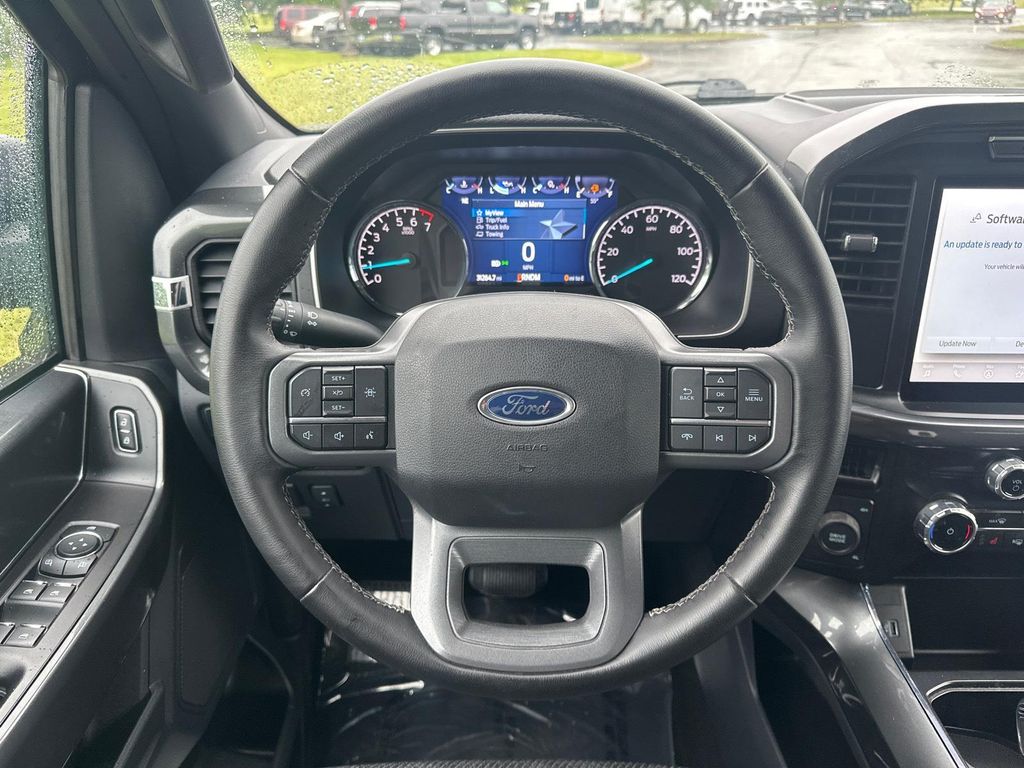 2023 FORD F-150 XLT photo 10