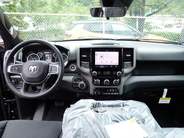 صورة مصغرة 16 لـ 2026 RAM 1500 EXPRESS