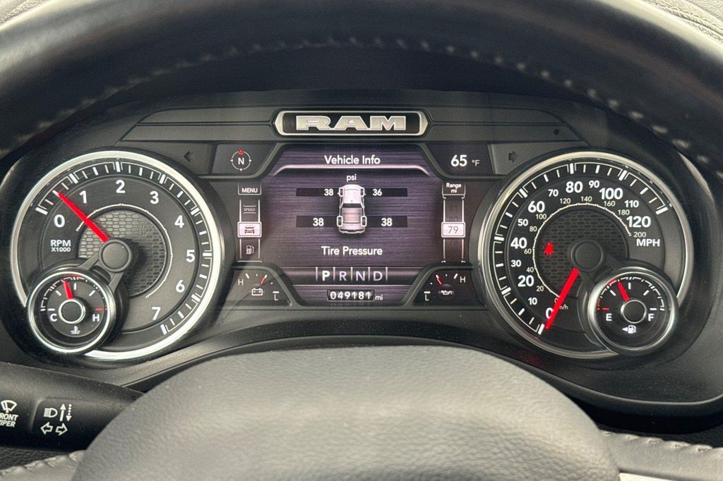 2022 RAM 1500 LARAMIE thumbnail 21