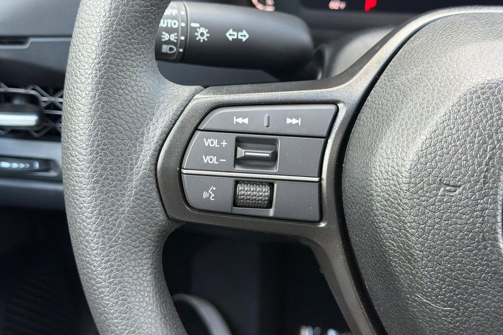 صورة مصغرة 15 لـ 2026 Honda ACCORD SE