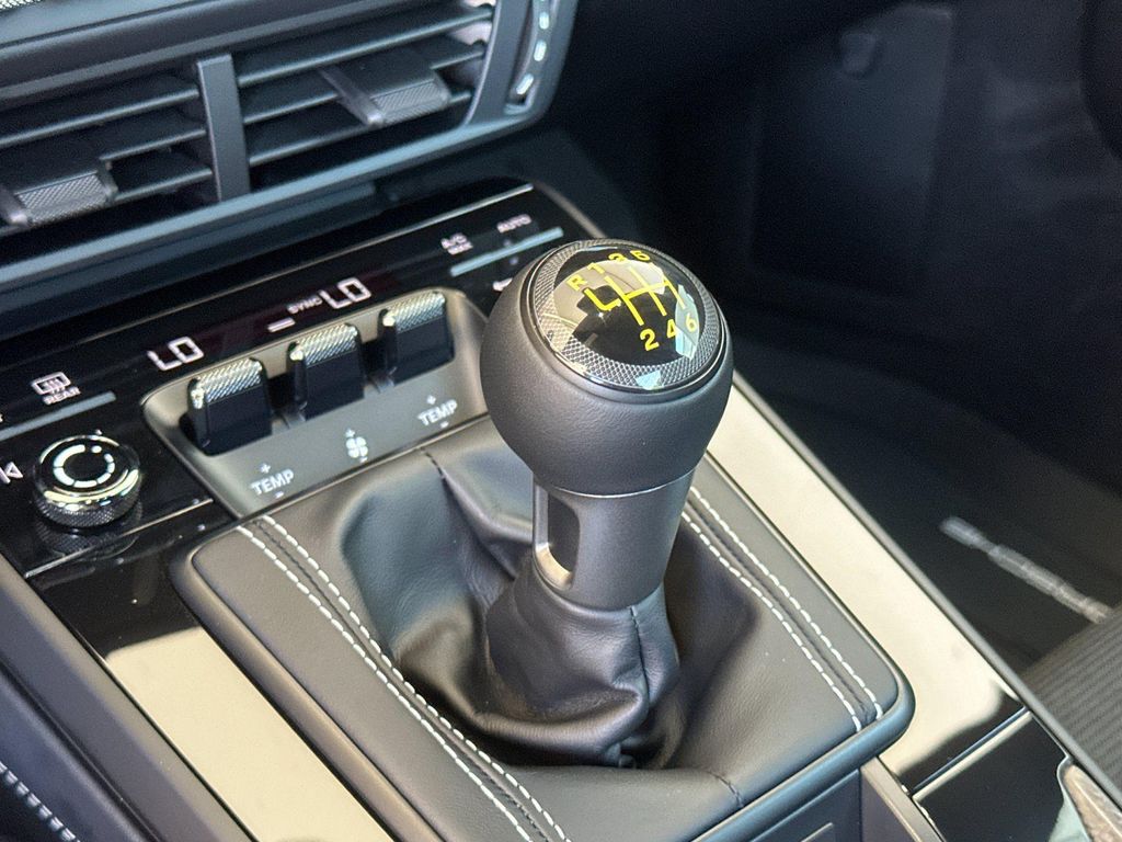صورة مصغرة 21 لـ 2026 Porsche 911 GT3