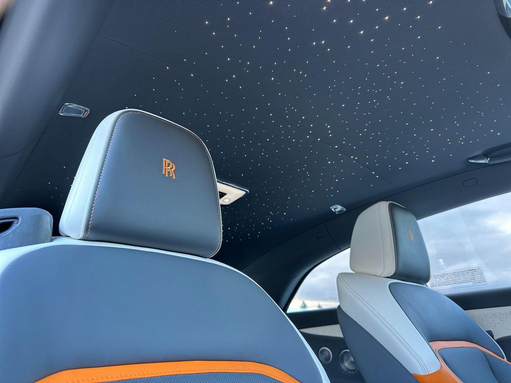 2026 ROLLS-ROYCE SPECTRE — миниатюра 16