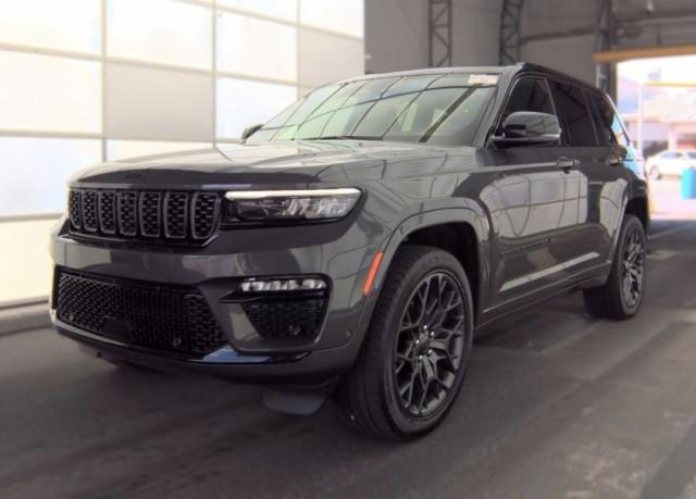 2025 Jeep Grand Cherokee Summit