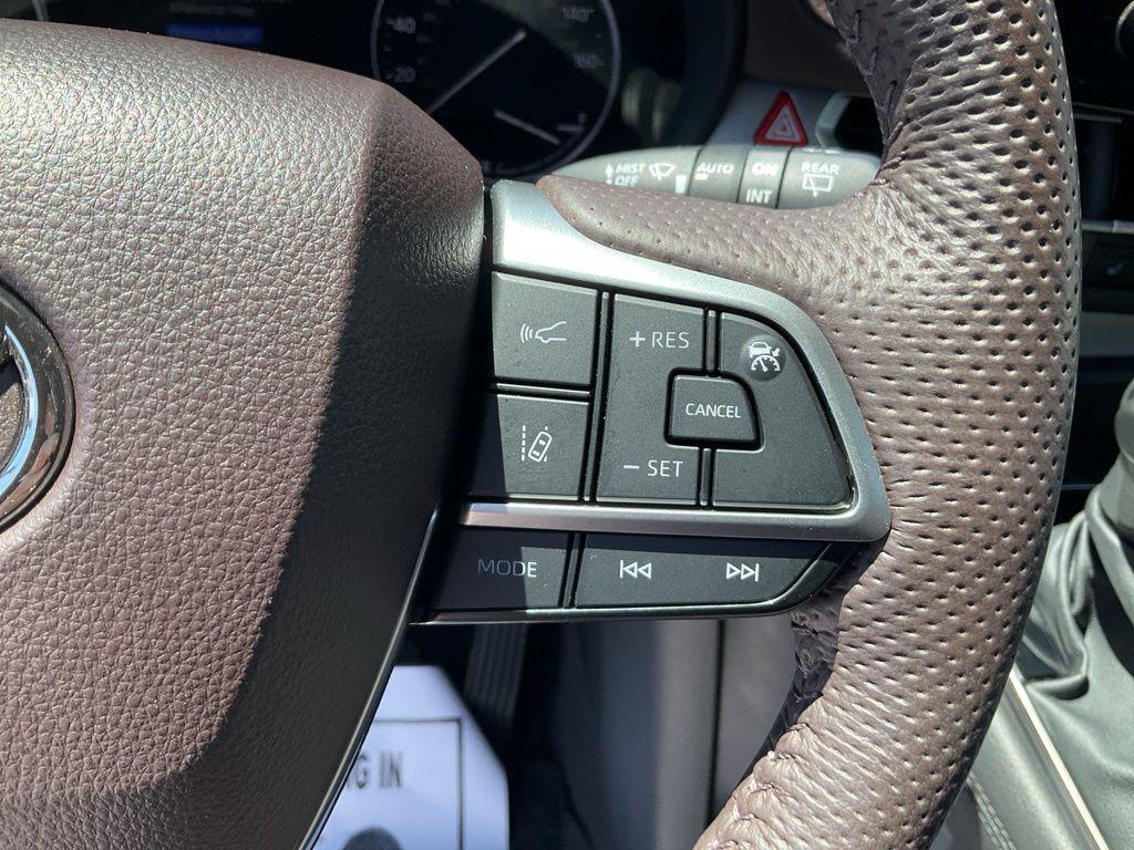 TOYOTA SIENNA - 9