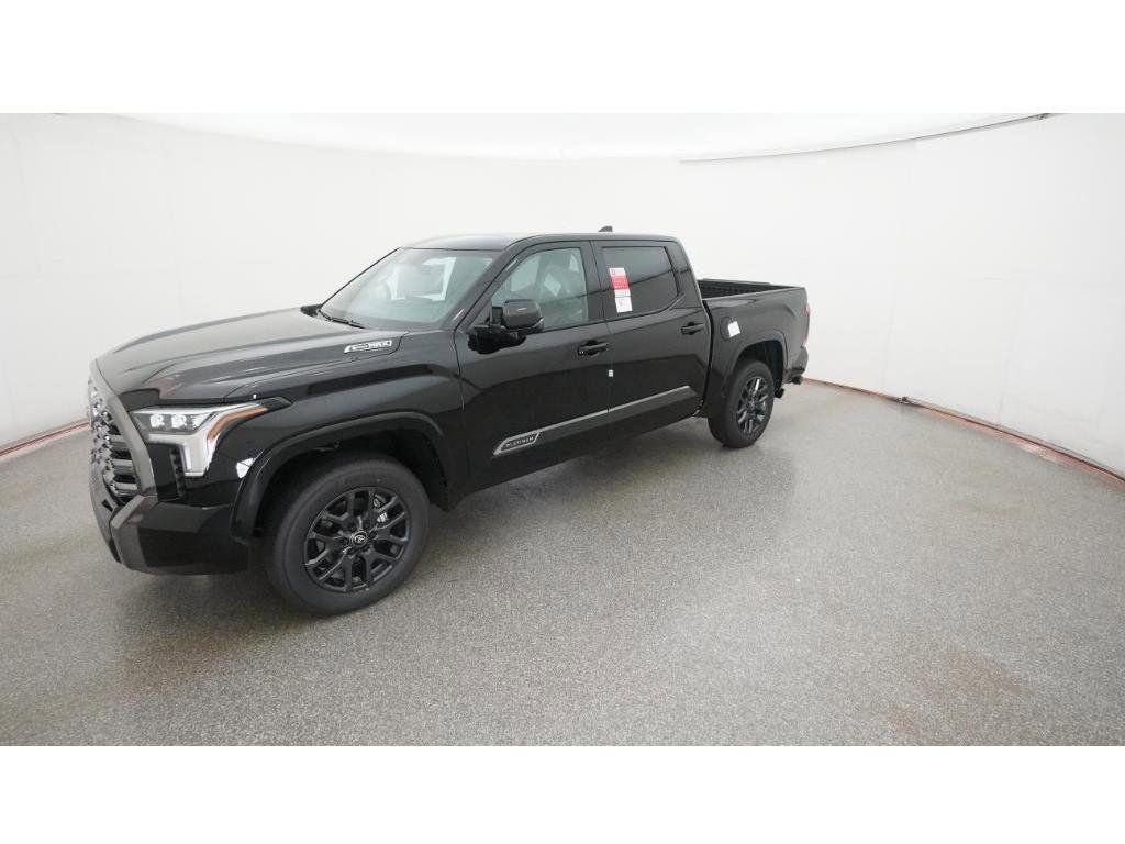 TOYOTA TUNDRA - 1