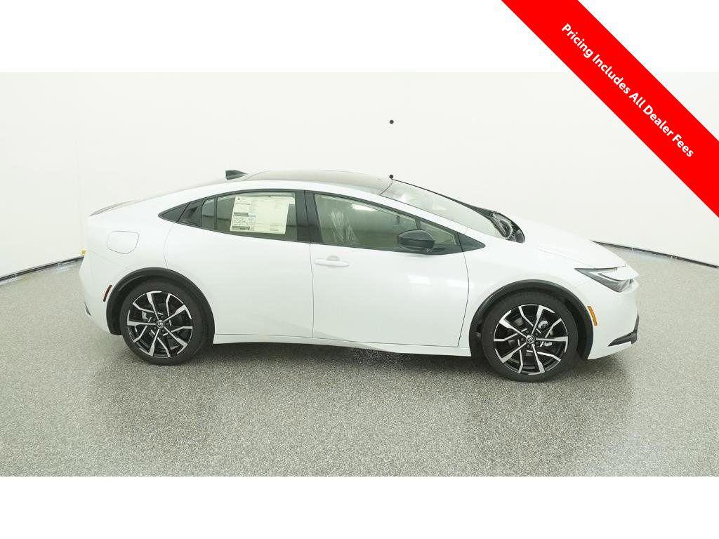 صورة مصغرة 11 لـ 2026 Toyota PRIUS PLUG-IN HYBRID XSE
