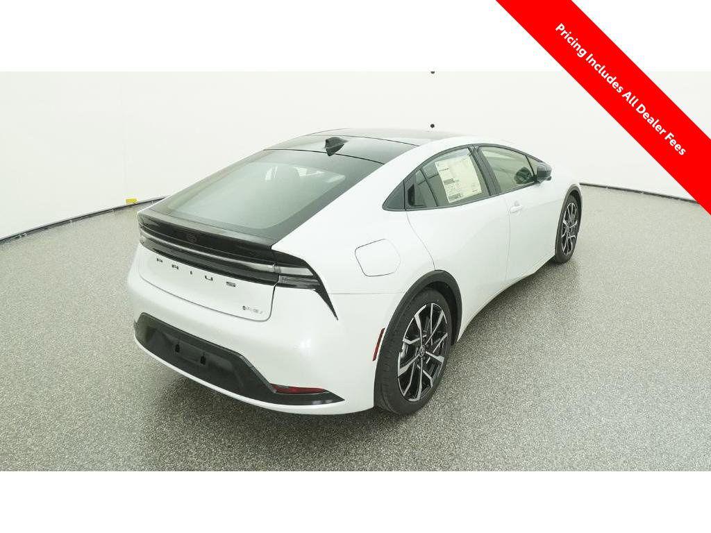 صورة مصغرة 8 لـ 2026 Toyota PRIUS PLUG-IN HYBRID XSE