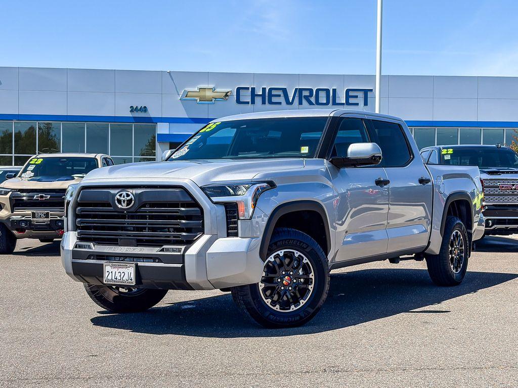 TOYOTA TUNDRA - 1
