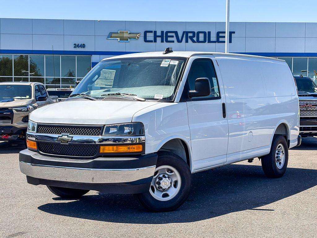 New 2025 Chevrolet Express 3500 Work Van