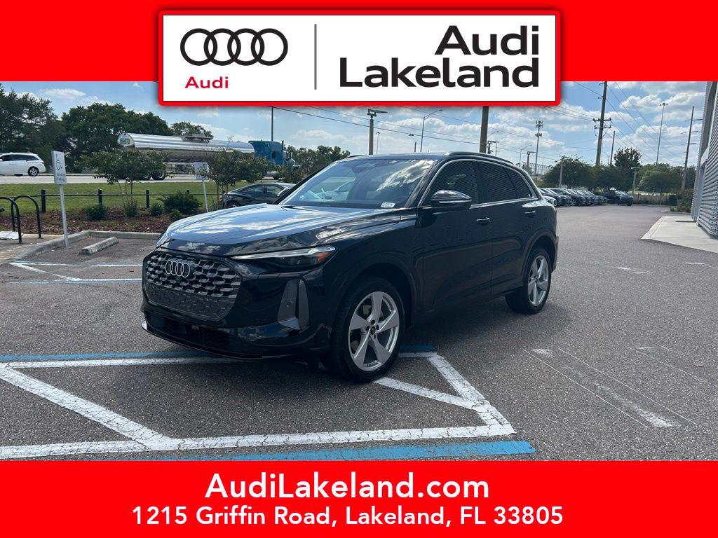 New 2025 Audi Q5 Premium Plus TFSI quattro S tronic