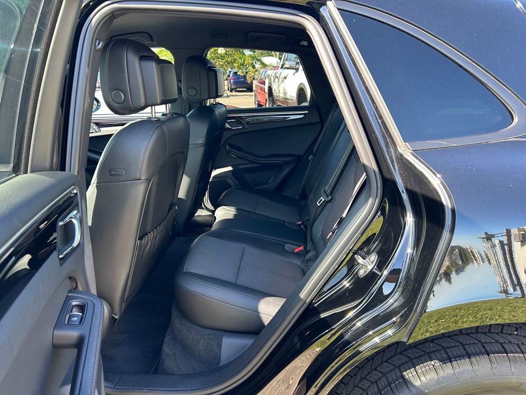 صورة مصغرة 49 لـ 2023 Porsche MACAN T