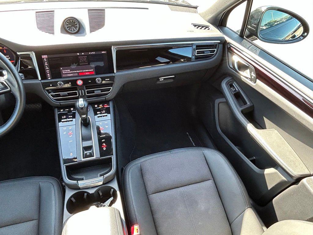 صورة مصغرة 11 لـ 2023 Porsche MACAN T
