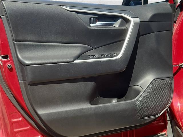 2025 Toyota RAV4 XLE 照片 10