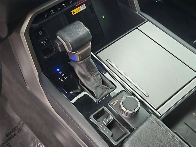 صورة مصغرة 18 لـ 2023 Toyota SEQUOIA LIMITED