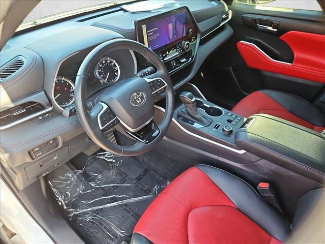 صورة مصغرة 13 لـ 2024 Toyota HIGHLANDER XSE