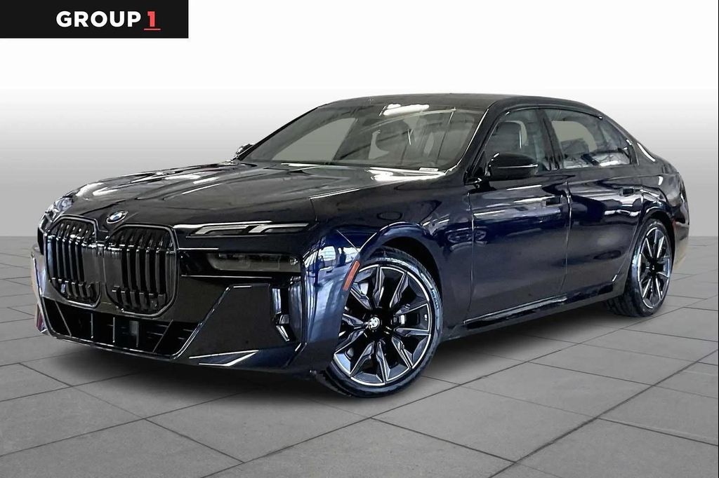 New 2026 BMW 760 xDrive