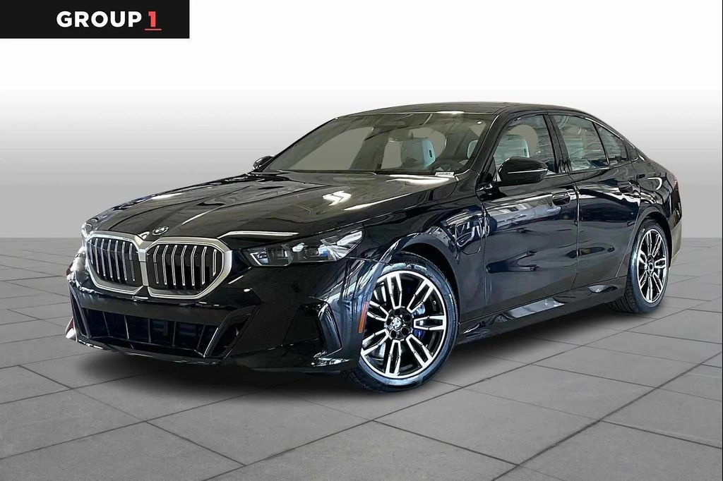 New 2026 BMW 550e xDrive