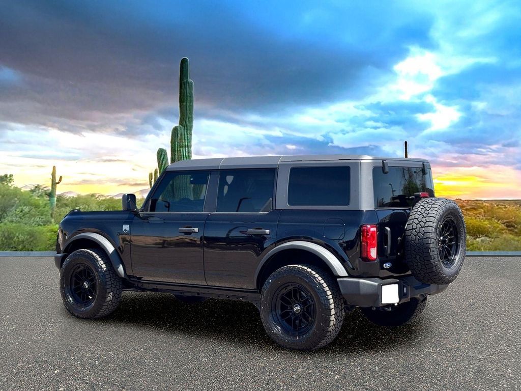 FORD BRONCO - 4