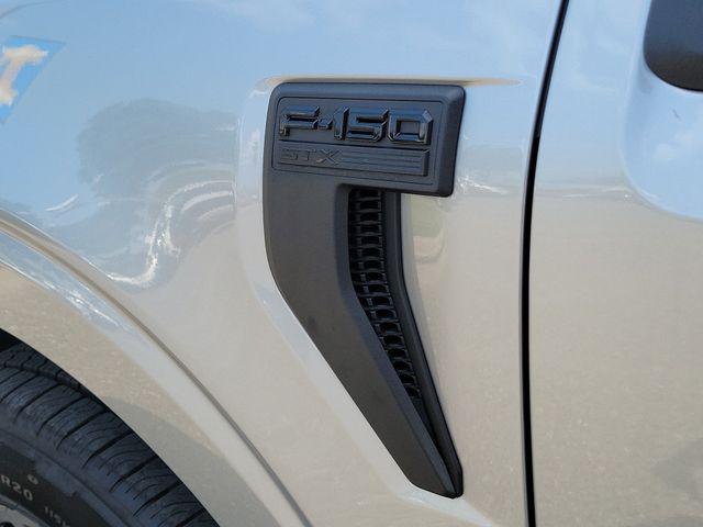 صورة 7 لـ 2026 FORD F-150 STX