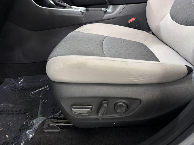 صورة مصغرة 21 لـ 2025 Toyota RAV4 XLE
