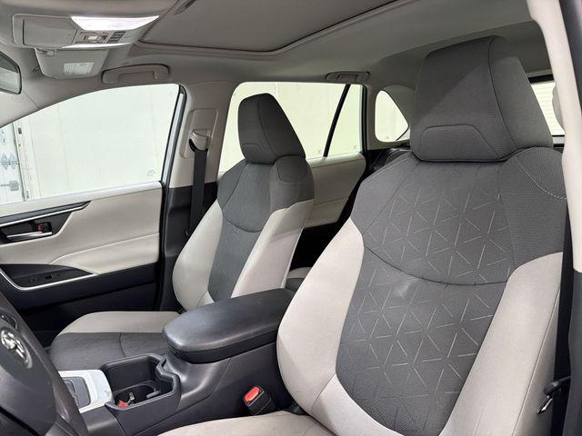 صورة مصغرة 20 لـ 2025 Toyota RAV4 XLE