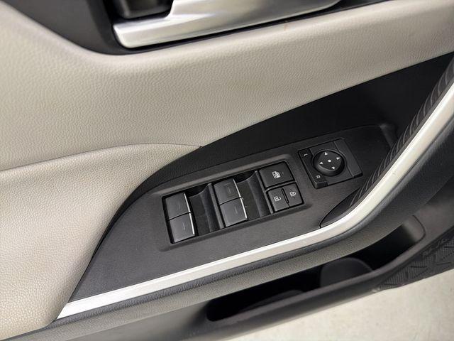 صورة مصغرة 22 لـ 2025 Toyota RAV4 XLE