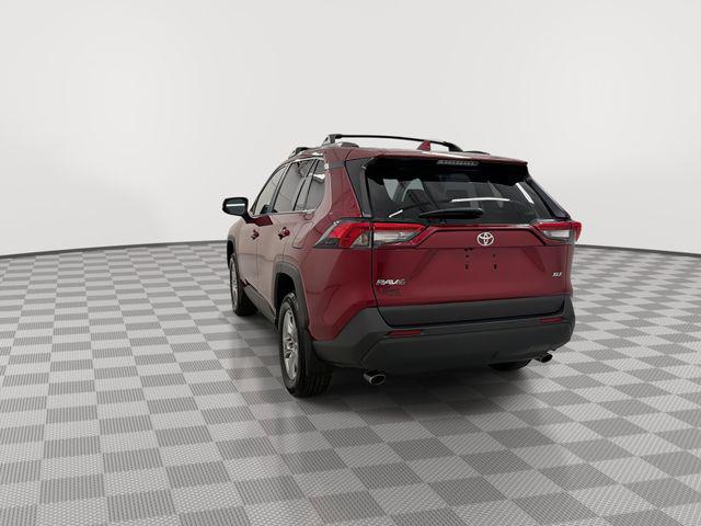صورة 8 لـ 2025 Toyota RAV4 XLE